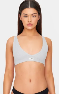 PRETTYLITTLETHING Grey Badge Plunge Seamless Bra