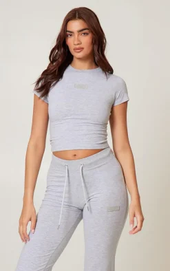 Best PrettyLittleThing Badge Longline Fitted T Shirt Grey Marl