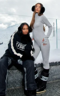 PrettyLittleThing Ski Outfits*Ribbed Knit Ski Base Layer Jumpsuit