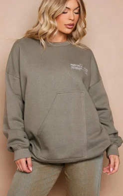PrettyLittleThing Oversized Sweaters*Embroidered Pocket Front Oversized Sweatshirt