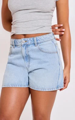 PRETTYLITTLETHING Light Blue Wash Mom Denim Shorts