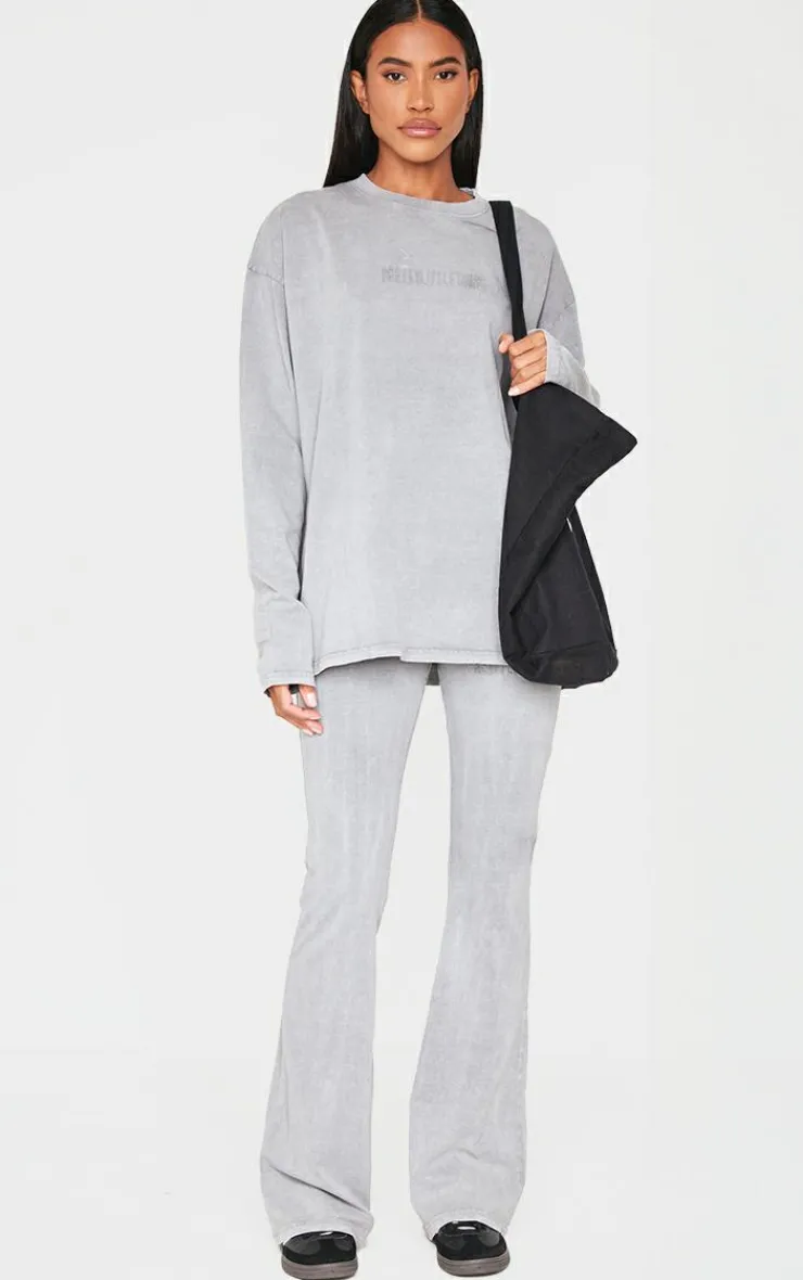 New PrettyLittleThing Embossed Logo Washed Long Sleeve T-shirt Light Grey