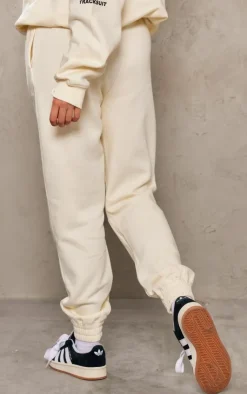 PrettyLittleThing Cream Sweatsuits*Logo Graphic Print Sweatpants