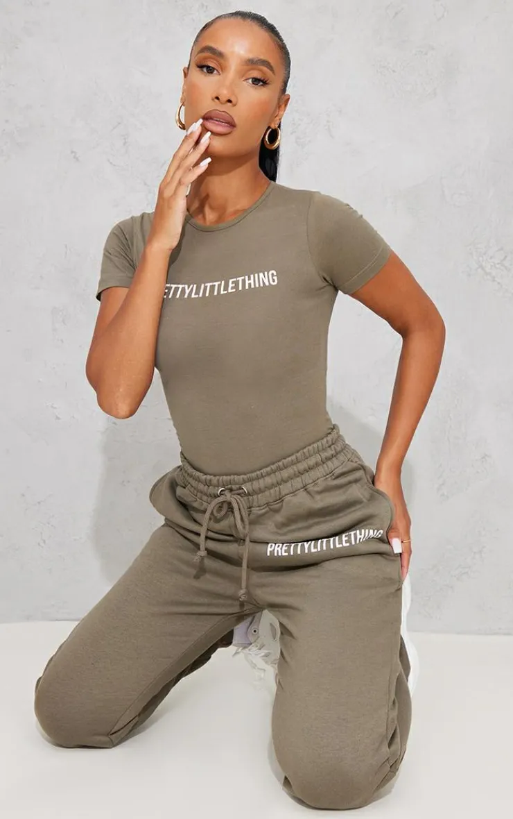 PrettyLittleThing Graphic Sweatsuits*Logo Short Sleeve Bodysuit