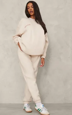 Discount PrettyLittleThing Maternity Logo Oversized Sweatshirt Stone