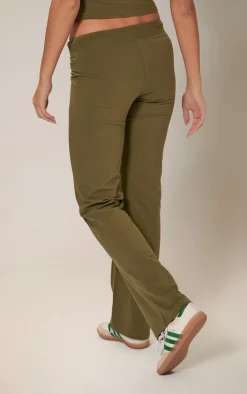 New PrettyLittleThing Badge Low Rise Straight Leg Pants Olive