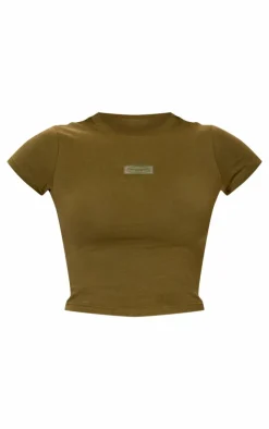 Online PrettyLittleThing Badge Longline Fitted T Shirt Olive