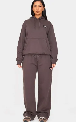 Hot PrettyLittleThing Petite Straight Leg Badge Detail Sweatpants Charcoal