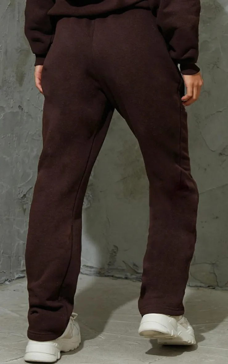 PrettyLittleThing Graphic Sweatsuits*Petite Badge Detail Straight Leg Sweatpant