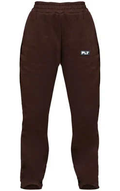 PrettyLittleThing Graphic Sweatsuits*Petite Badge Detail Straight Leg Sweatpant