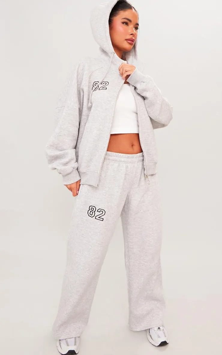 Discount PrettyLittleThing Petite 82 Varsity Wide Leg Sweatpants Ash Grey