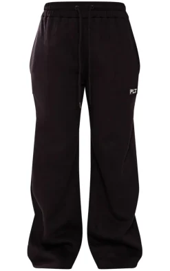 Best PrettyLittleThing Petite Badge Detail Straight Leg Sweatpants Black