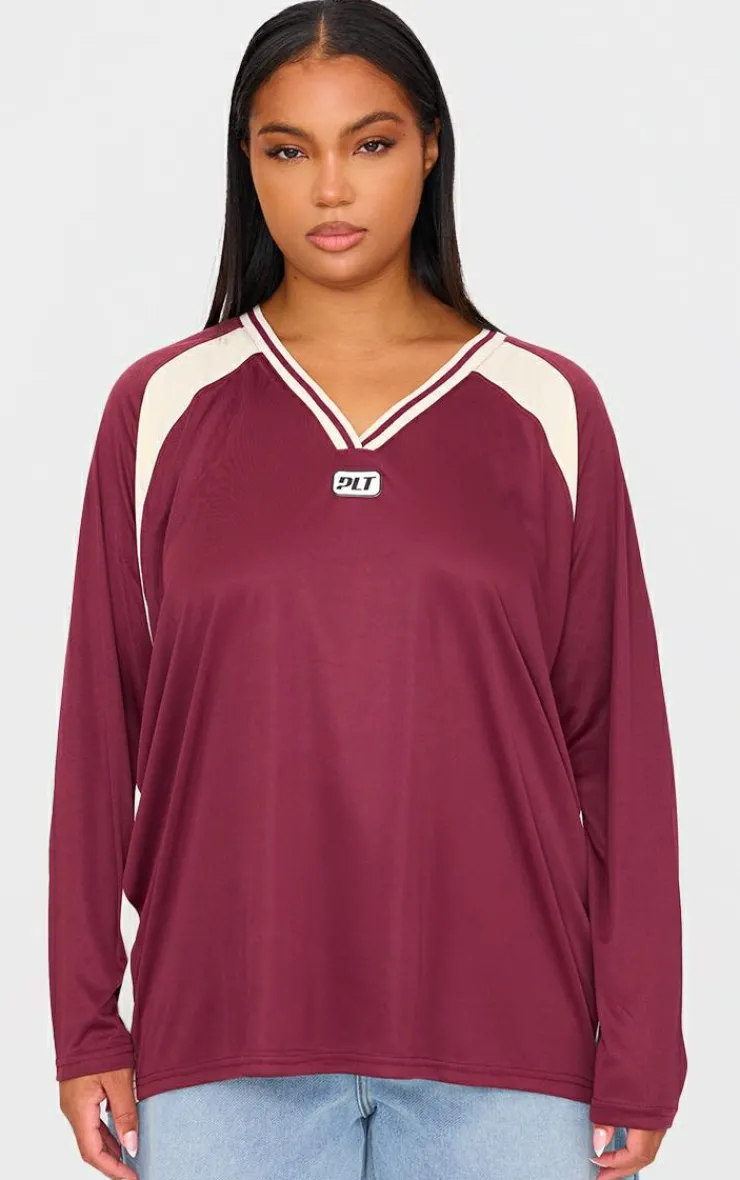 PrettyLittleThing T-Shirts*Plus Studio Mode Long Sleeve Football T-shirt
