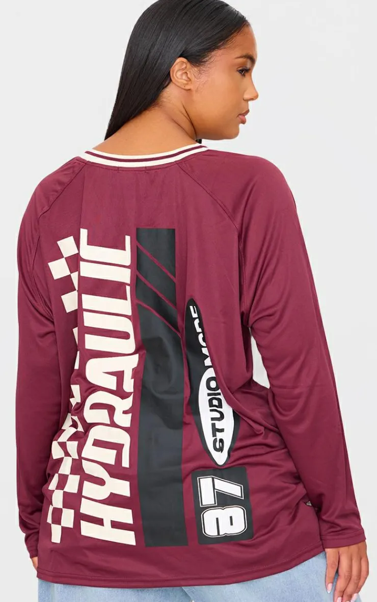 PrettyLittleThing T-Shirts*Plus Studio Mode Long Sleeve Football T-shirt