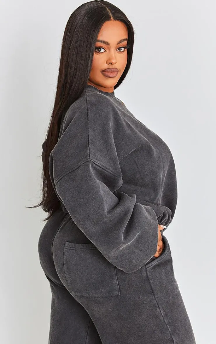 PrettyLittleThing Grey Sweatsuits*Plus Washed Embroidered Oversized Sweatshirt