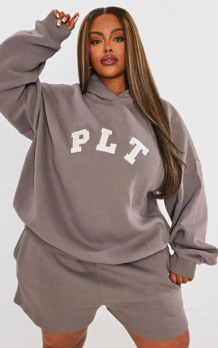 Sale PrettyLittleThing Plus Logo Oversized Sweat Shorts Charcoal
