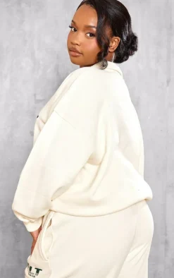 PrettyLittleThing Cream Sweatsuits*Plus Athletics Club Embroidered Sweatshirt