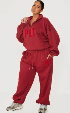 Outlet PrettyLittleThing Plus Borg Applique Quarter Zip Sweatshirt Dark Red