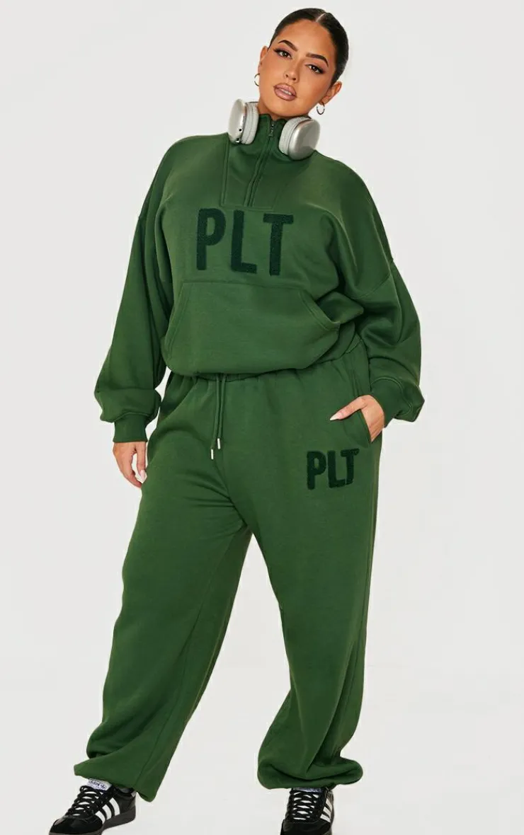 PrettyLittleThing Plus Borg Applique Cuffed Sweatpants Forest Green