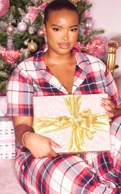 PrettyLittleThing Christmas Gifts*Plus Checked Short Sleeve Pajama Shirt