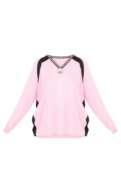 PrettyLittleThing T-Shirts*Plus Studio Mode Short Sleeve Football T-shirt