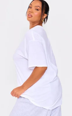 PrettyLittleThing T-Shirts*Plus Graphic T Shirt