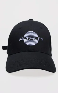 PrettyLittleThing Baseball Caps*RUN Logo Cap