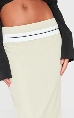 PRETTYLITTLETHING Sage Contrast Foldover Waistband Maxi Skirt