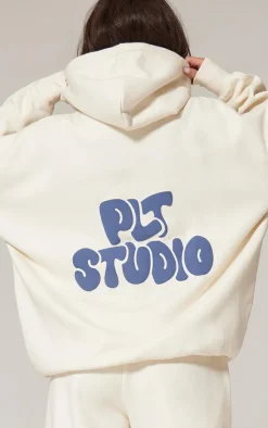 PrettyLittleThing Cream Sweatsuits*Premium Studio Print Oversized Hoodie