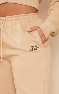 Online PrettyLittleThing Shape Embroidered High Waist Straight Leg Sweatpants Camel