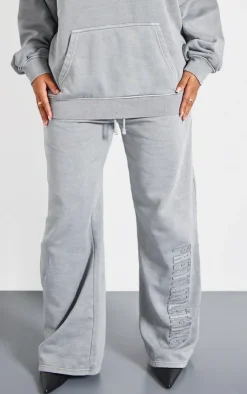 Online PrettyLittleThing Shape Sweatpants Grey