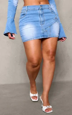Best PrettyLittleThing Shape Badge Denim Mini Skirt Light Blue