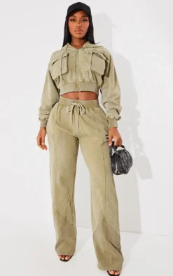 Online PrettyLittleThing Shape Washed Cargo Cropped Hoodie Olive