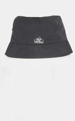 PrettyLittleThing Hats*Silver Detail Bucket Hat
