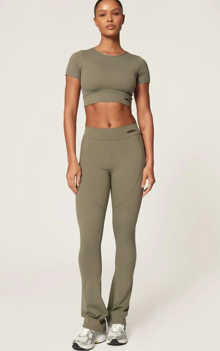 PrettyLittleThing Workout Tops*Sport Metal Badge Sculpt Short Sleeve Top