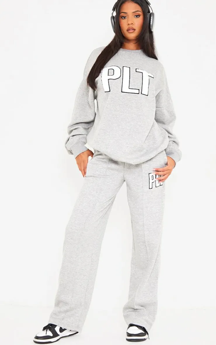 PrettyLittleThing Grey Sweatsuits*Tall Borg Applique Oversized Sweatshirt