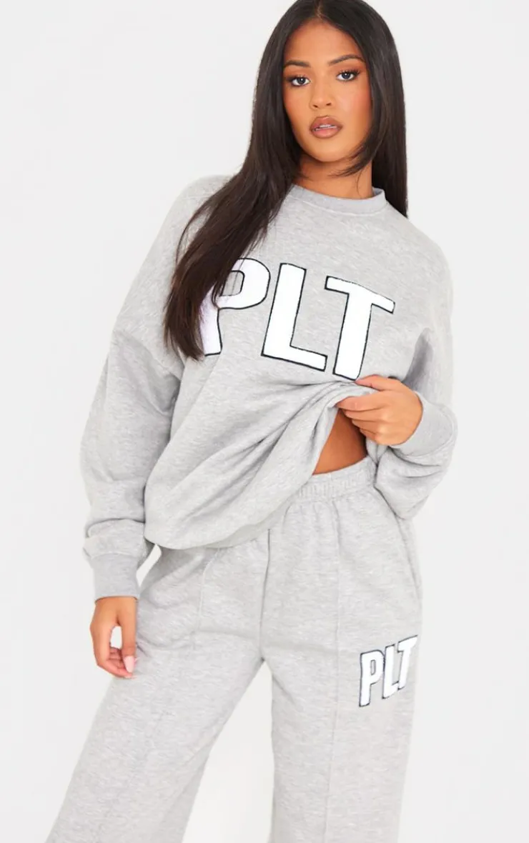 PrettyLittleThing Grey Sweatsuits*Tall Borg Applique Oversized Sweatshirt