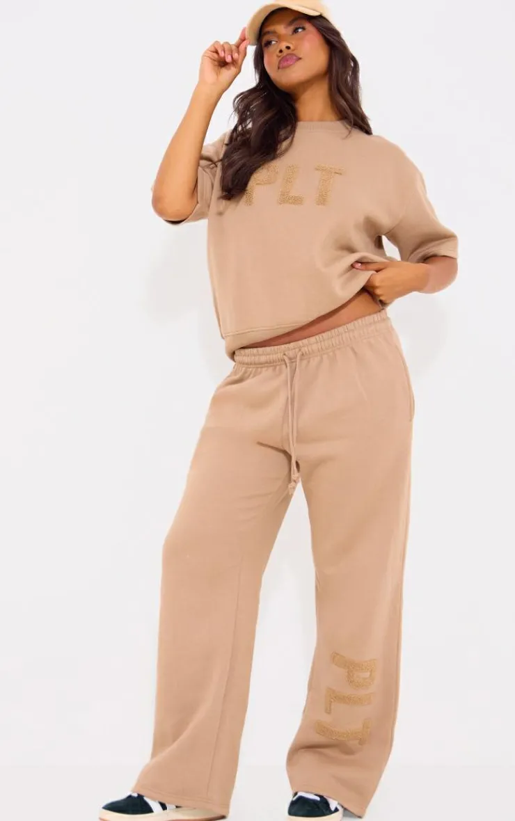 Outlet PrettyLittleThing Borg Applique Short Sleeve Sweatshirt Taupe