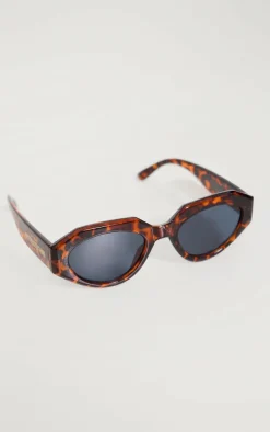 PrettyLittleThing Cat Eye Sunglasses*Geometric Cat Eye Sunglasses
