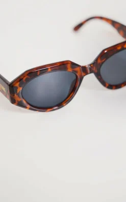 PrettyLittleThing Cat Eye Sunglasses*Geometric Cat Eye Sunglasses