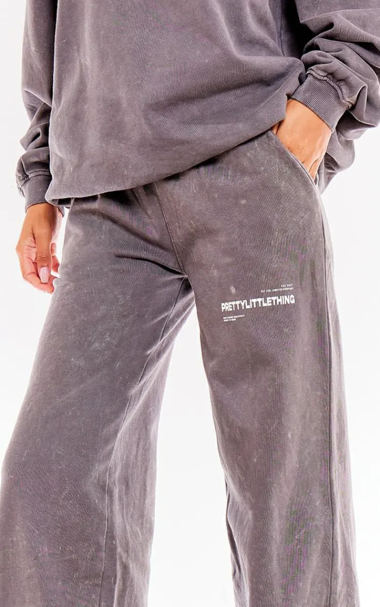PrettyLittleThing Grey Sweatsuits*Washed Charcoal Print Oversized Wide Leg Sweatpants