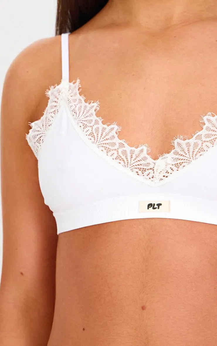PrettyLittleThing Stocking Stuffers*Badge Lace Trim Bralette