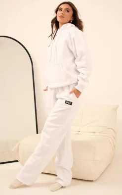 PrettyLittleThing Graphic Sweatsuits*Logo Badge Detail Straight Leg Sweatpants