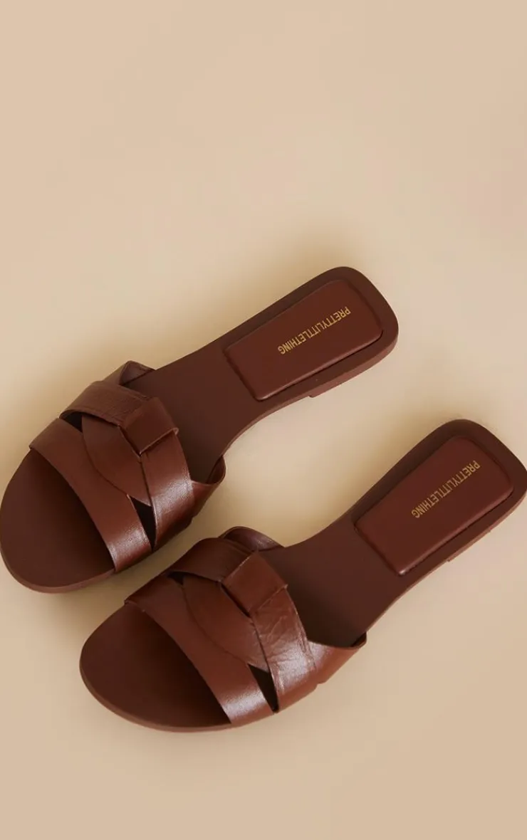 PrettyLittleThing Mules*Real Leather Round Toe Strap Mule Flat Sandals