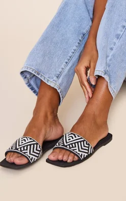 PrettyLittleThing Mules*Real Leather Sole Shell Beaded Mule Sandals