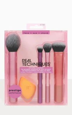 PrettyLittleThing Makeup Brushes & Tools*Real Techniques Everyday Essentials Brush Set