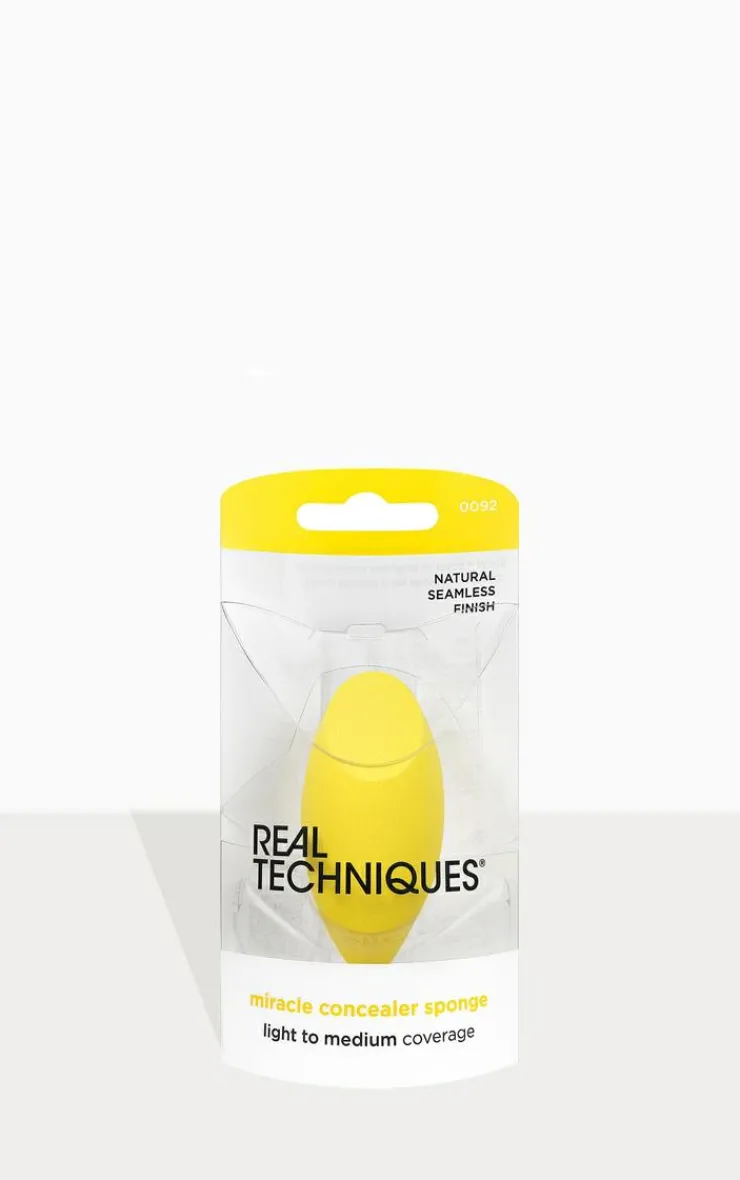 PrettyLittleThing Makeup Brushes & Tools*Real Techniques Miracle Concealer Sponge
