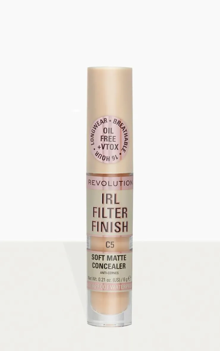 PrettyLittleThing Contouring*Revolution Irl Filter Finish Concealer -