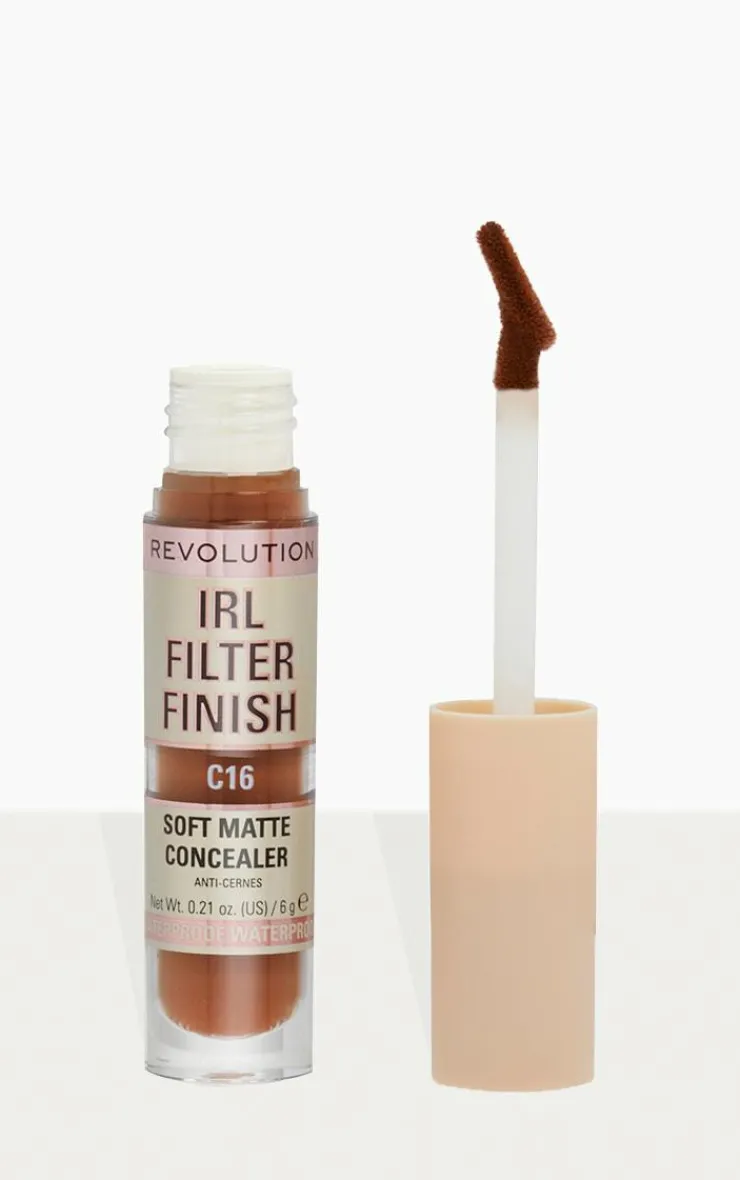PrettyLittleThing Contouring*Revolution Irl Filter Finish Concealer -