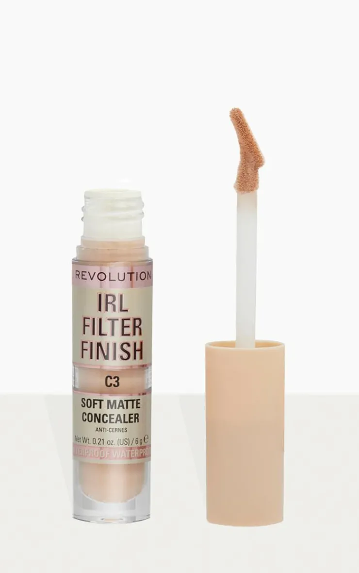 PrettyLittleThing Contouring*Revolution Irl Filter Finish Concealer -